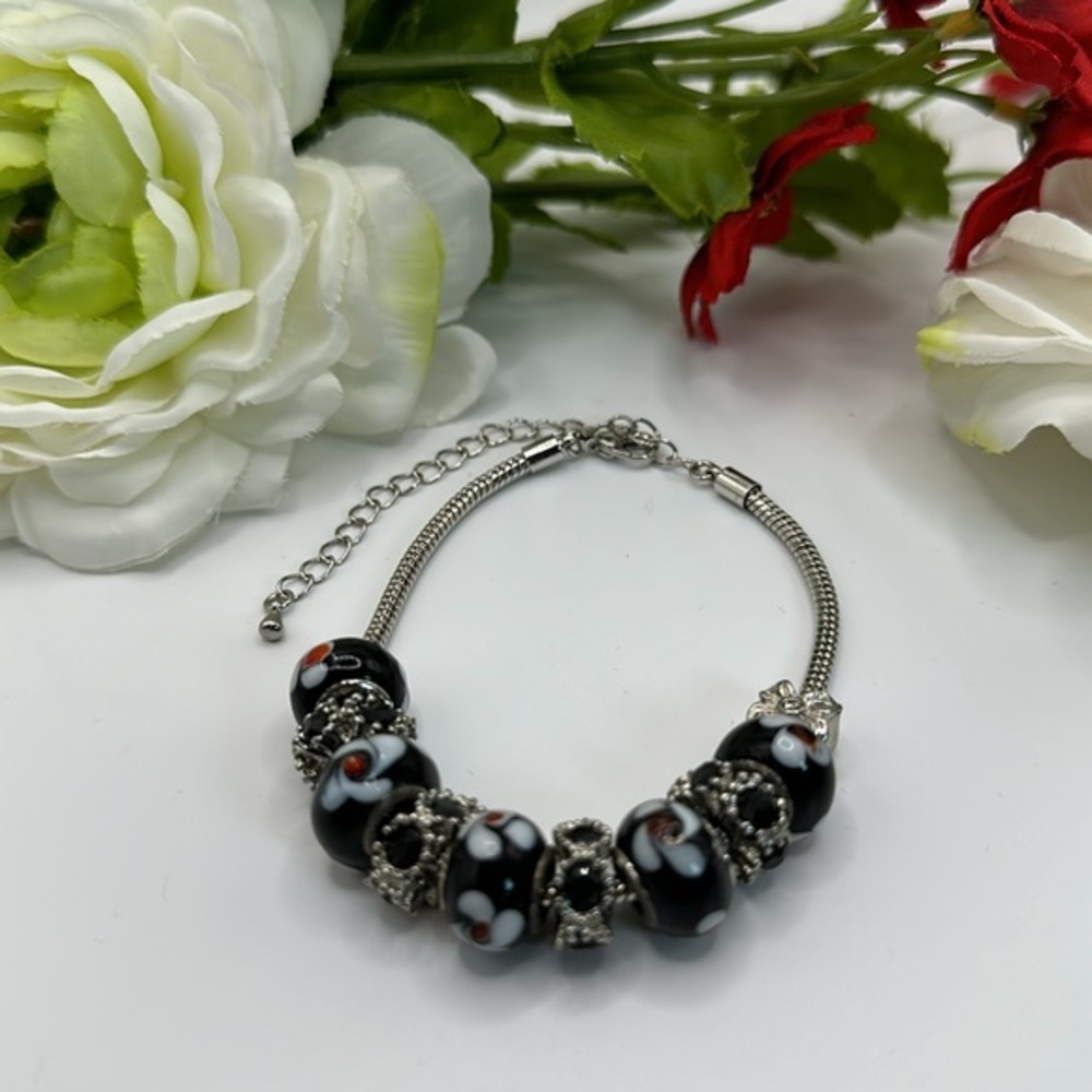 Ceramic Beaded Charm Bracelet With Floral Accents On Silver Bracelet NEW!